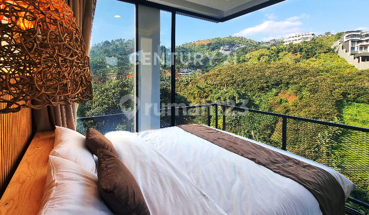 Villa Estetik dengan Infinity Pool dan Hot Tub Pribadi di Dago Villa Estetik dengan Infinity Pool dan Hot Tub Pribadi di Dago