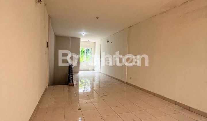 For rent: Shop house in Cibubur tourist city.