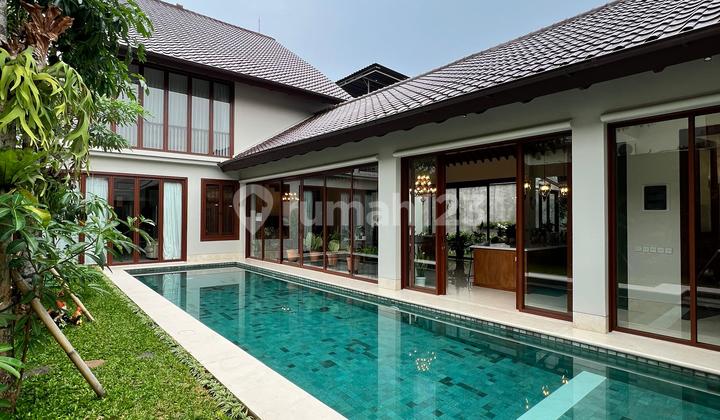 RUMAH BARU SIAP HUNI KONSEP MODERN TROPICAL AREA CIPETE  1