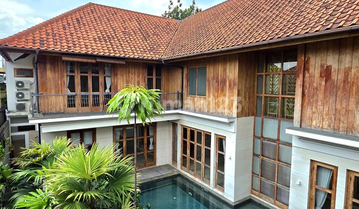 Beautiful House in Kemang Area Complex