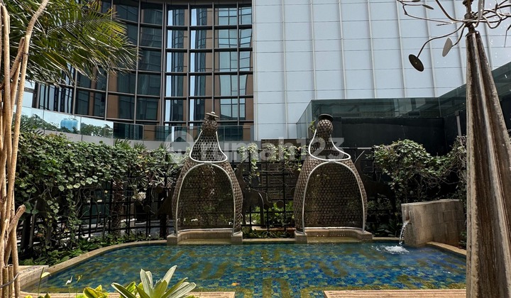 Apartemen Mewah di St. Regis Private Lift, High Floor, Unblock City View 2