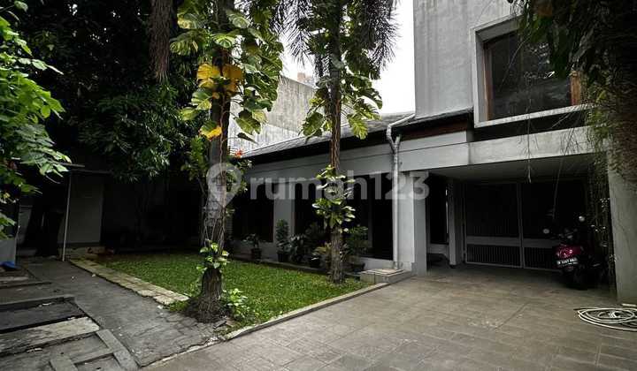 Rumag 1,5 Lantai Ada Kolam Renang di Kebayoran Baru 1