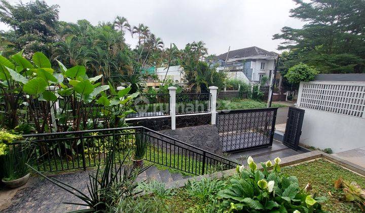 Rumah 2 Lantai Hoek Selatan Timur, Shm di Pondok Indah  2