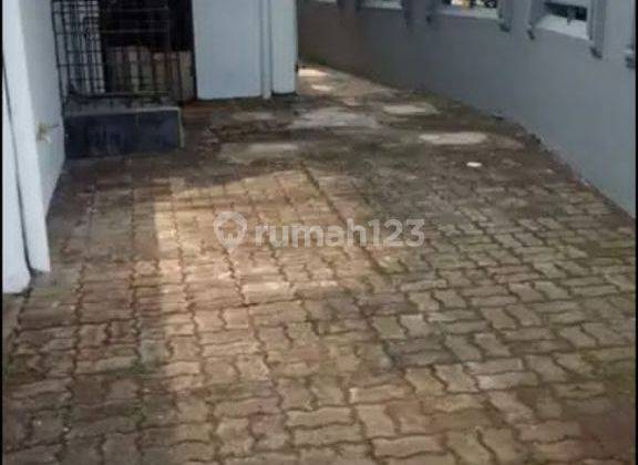 Rumah Baru Renovasi di Hoek Lokasi Tenang  2