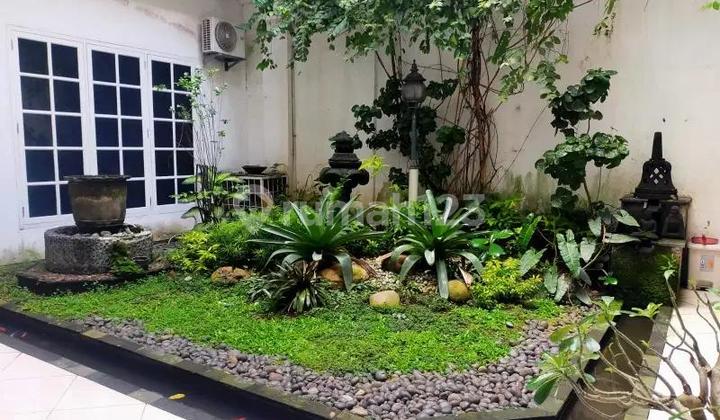 Rumah 2 Lantai Sangat Cocok Untuk Resto, Hotel