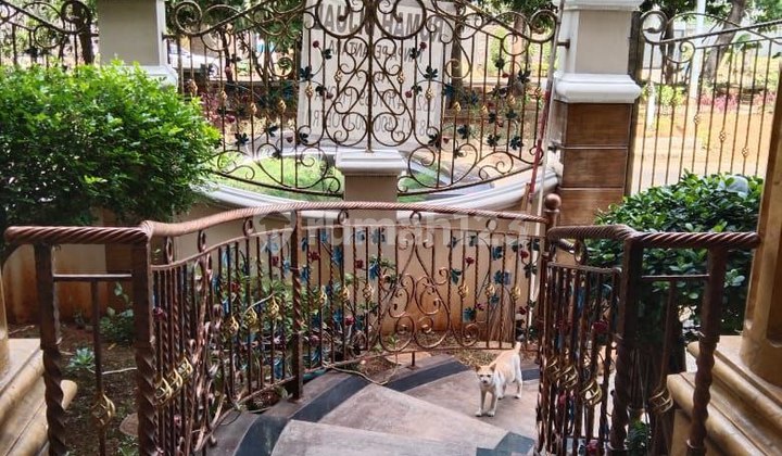 Luxury House in North-Facing Cluster, Pool 2