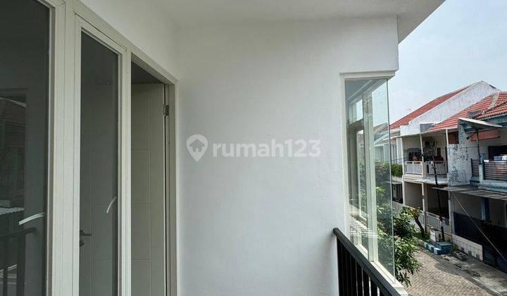 Dijual Rumah Siap Huni 2 Lantai Surabaya Timur Pantai Mentari 2