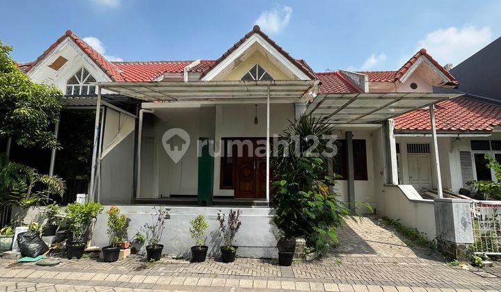 For Sale 1.5 Story House in Citraland Near Gwalk