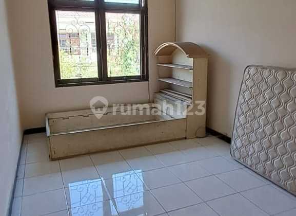 Dijual Rumah 2 Lantai Semi Furnished Mojoarum Surabaya 2