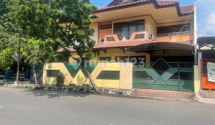 Dijual Rumah Luas & Strategis di Gayungsari Barat - Surabaya 1