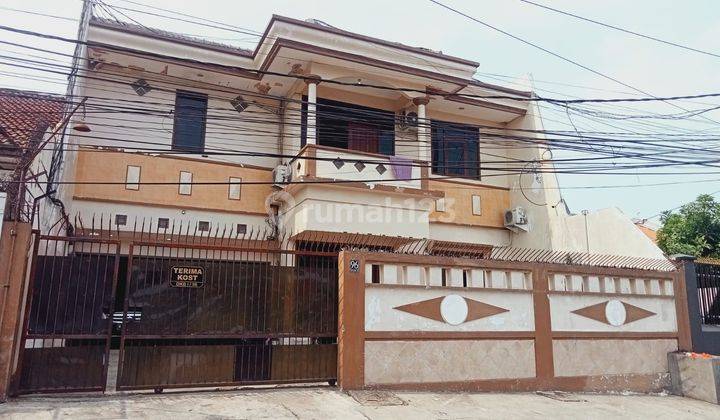 Dijual Rumah 3 Lantai Bisa Jadi Ladang Bisnis Kos kosan Aktif 1