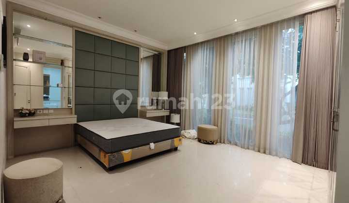 Dijual Rumah Siap Huni Santiago Rosa Pakuwon City 2