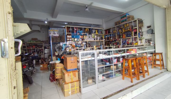 For Sale Ready-to-Use 4-Story Shophouse Located in Kalimati Wetan Surabaya 2