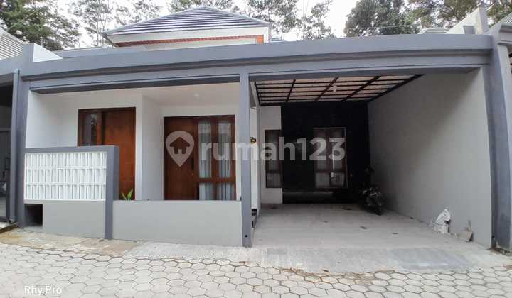Rumah Baru Semi Furnish Dalam Cluster Dekat Kampus Uii - Ls Rumah Baru Semi Furnish Dalam Cluster Dekat Kampus Uii - Ls