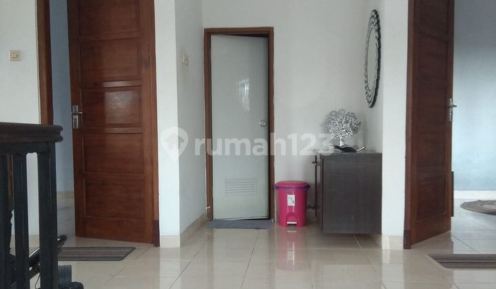 Rumah 2 Lantai dekat Al Azhar dan Mall JCM - IS 2