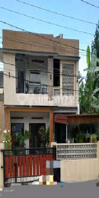 Dijual Ruko Dekat Alun Alun Kota Salatiga, Jawa Tengah. Dijual Ruko Dekat Alun Alun Kota Salatiga, Jawa Tengah.