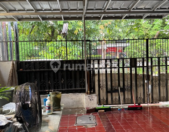 House for Sale for Reconstruction in Kelapa Gading. Nice Complex