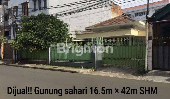 TERLETAK DI PUSAT KOTA, LUAS SEKALI. BISA DIJADIKAN TEMPAT USAHA/ KANTOR 1