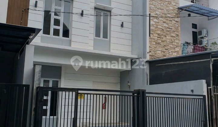 FOR SALE NEWLY BUILT HOUSE IN KELAPA GADING. FAVORITE COMPLEX