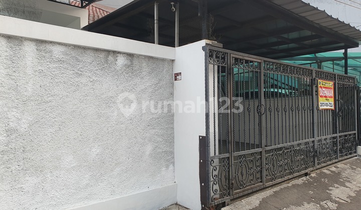 House in Kelapa Gading House in Kelapa Gading