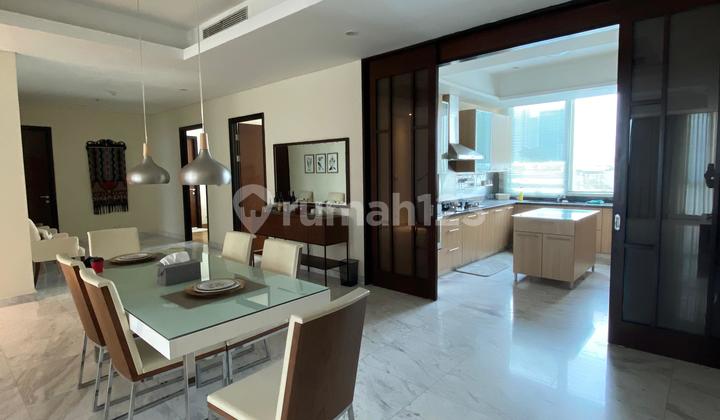 FOR SALE QUICK THE PEAK RESIDENCES SUDIRMAN APARTMENT. EXCLUSIVE PRIVATE APARTMENT.