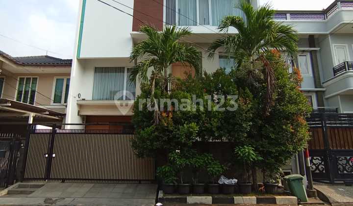 Cheapest!! Must Sell Fast! Beautiful Move-in Ready House in Kelapa Gading Cheapest!! Must Sell Fast! Beautiful Move-in Ready House in Kelapa Gading