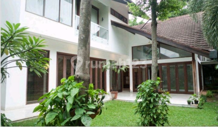 Dijual Rumah Mewah Dikemang Jakarta Selatan. Fasilitas Kolam Renang 2