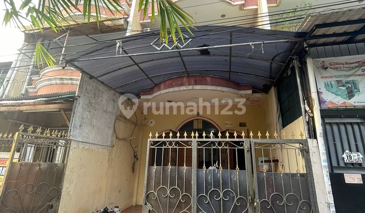 Dijual Cepat Rumah Di Utama Sakti Jelambar. Jalanan Depan Lebar. Mobil Bisa 2arah.