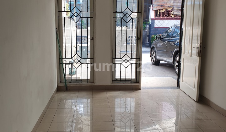 Disewakan Rumah Cantik Di Komplek Gading Nirwana Kelapa Gading-jakarta Utara Disewakan Rumah Cantik Di Komplek Gading Nirwana Kelapa Gading-jakarta Utara