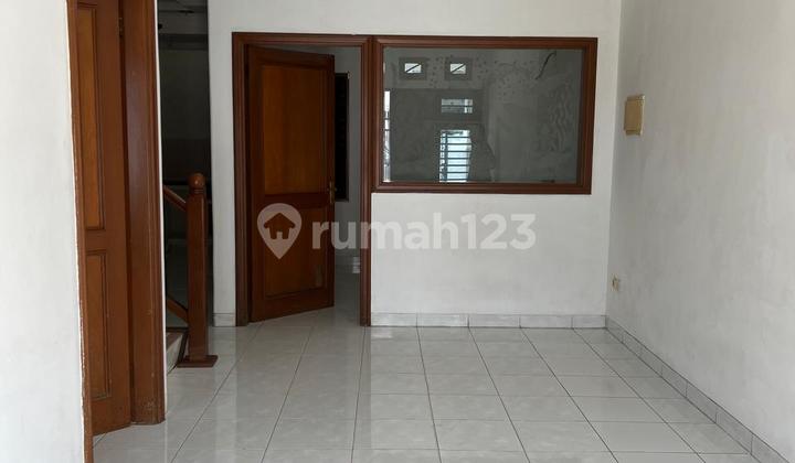 Disewakan Rumah Di Janur Asri. Cocok Untuk Kantor/Rumah Tinggal