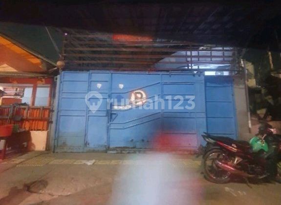 Dijual Rumah Di Gedong Panjang Raya. Cocok Sekali Untuk Buka Usaha Dan Tempat Tinggal.