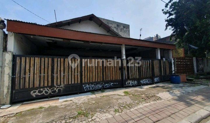 Dijual Rumah Luas Di Kebon Bawang. Terletak Di Jalan Besar Dan Hidup. Cocok Untuk Buka Usaha. 1