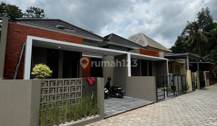 Rumah Cantik Modern Kekinian Di Wedomartani 2