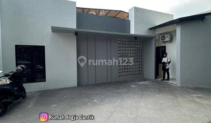 Kos Eksklusif Mewah Full Furnished Dekat Kampus UII 1