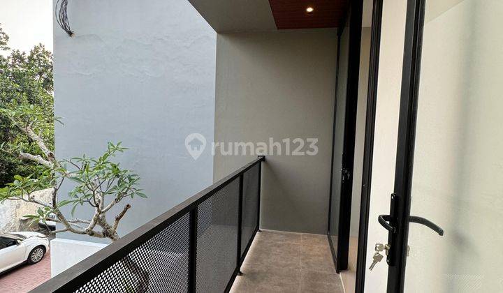 Rumah Industrial 2 Lantai Siap Huni Full Furnished 2