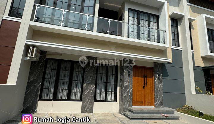 Rumah Mewah Dalam Perumahan Jalan Kaliurang Km 13 1