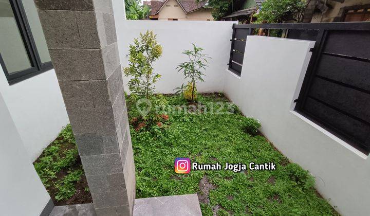 Rumah Model Industrial Modern Dekat Jalan Palagan Km 8 2