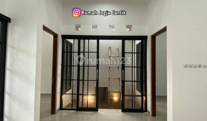 Rumah Baru Siap Huni Klasik Modern Jalan Kaliurang Km 13 2