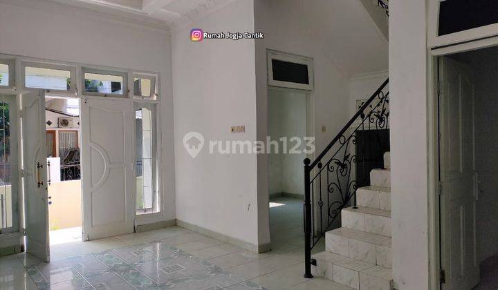 Rumah Mewah Jalan Damai Kaliurang Km 8 Dekat UGM 2