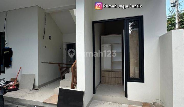 Kos Eksklusif 8 Kamar Tidur Di Seturan Full Furnished 2