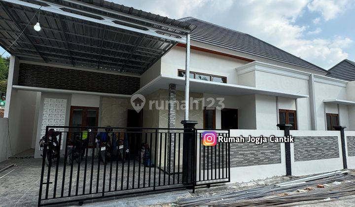 Rumah Dekat Kampus UII Jalan Besi Jangkang 1