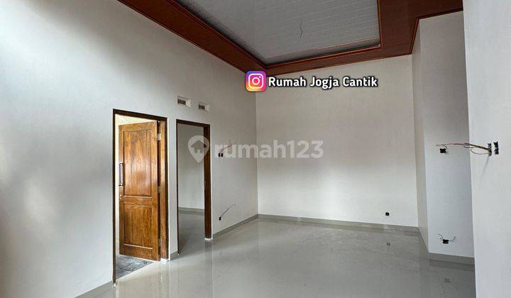 Rumah Dekat Kampus UII Jalan Besi Jangkang 2