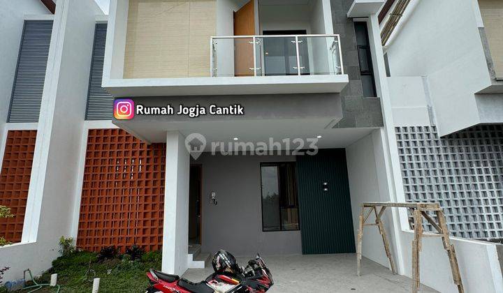 Rumah Mewah 2 Lantai Jalan Kaliurang Km 14 1