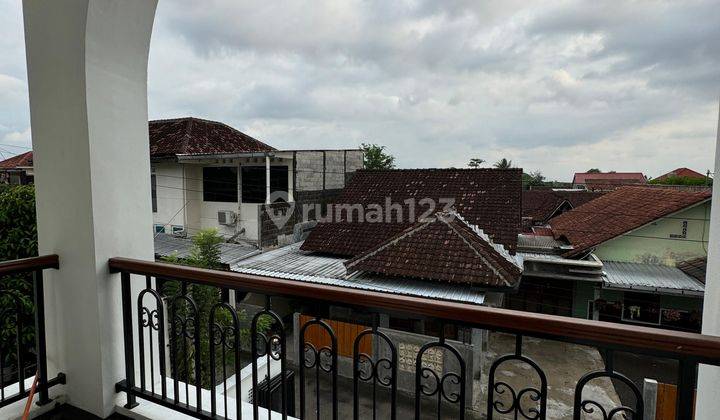 Rumah Klasik Mediterania Yogyakarta       2