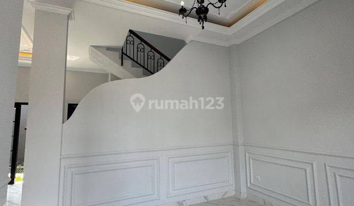 Rumah Mewah Klasik Modern Di Tajem Maguwoharjo 2