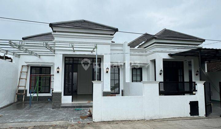 Rumah Klasik Modern 700 Jutaan Dekat Pasar Gentan 1