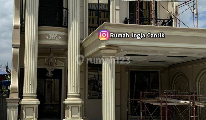 Rumah Model Mediterania Tengah Kota Jogja 2