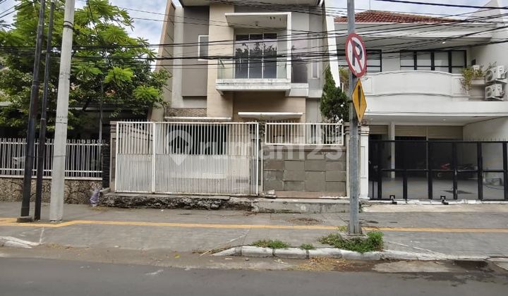 KOMERSIAL AREA PUSAT KOTA SURABAYA RUMAH HITUNG TANAH IMAM BONJOL 1