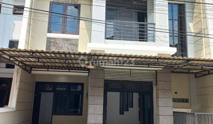 Rumah Siap Huni Row Jalan Lebar Manyar Tirtoyoso Surabaya 1