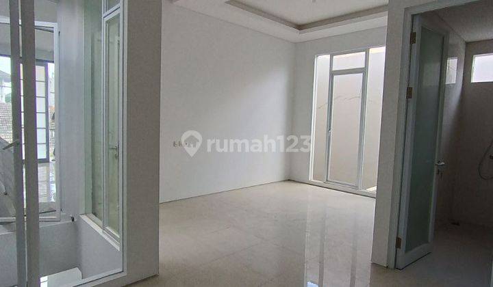 Rumah Baru Manyar Rejo Row Jalan Double Way  2